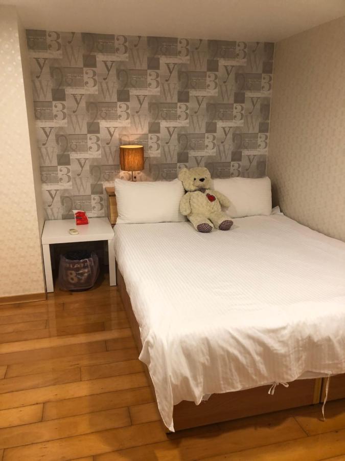 Ferienwohnung House Ximending Taipeh Exterior foto